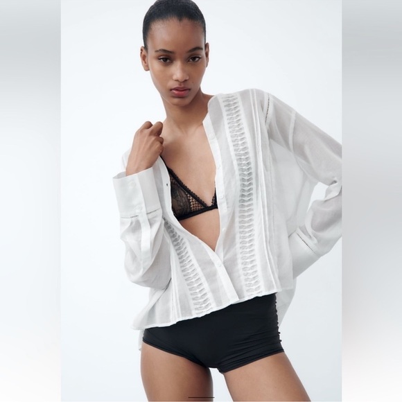 ZARA White Asymmetric Hem Blouse Button Front Cotton Pleated Front Size XS - Picture 2 of 10